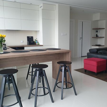 Your Apartment Unia Art Residence Люблин Екстериор снимка