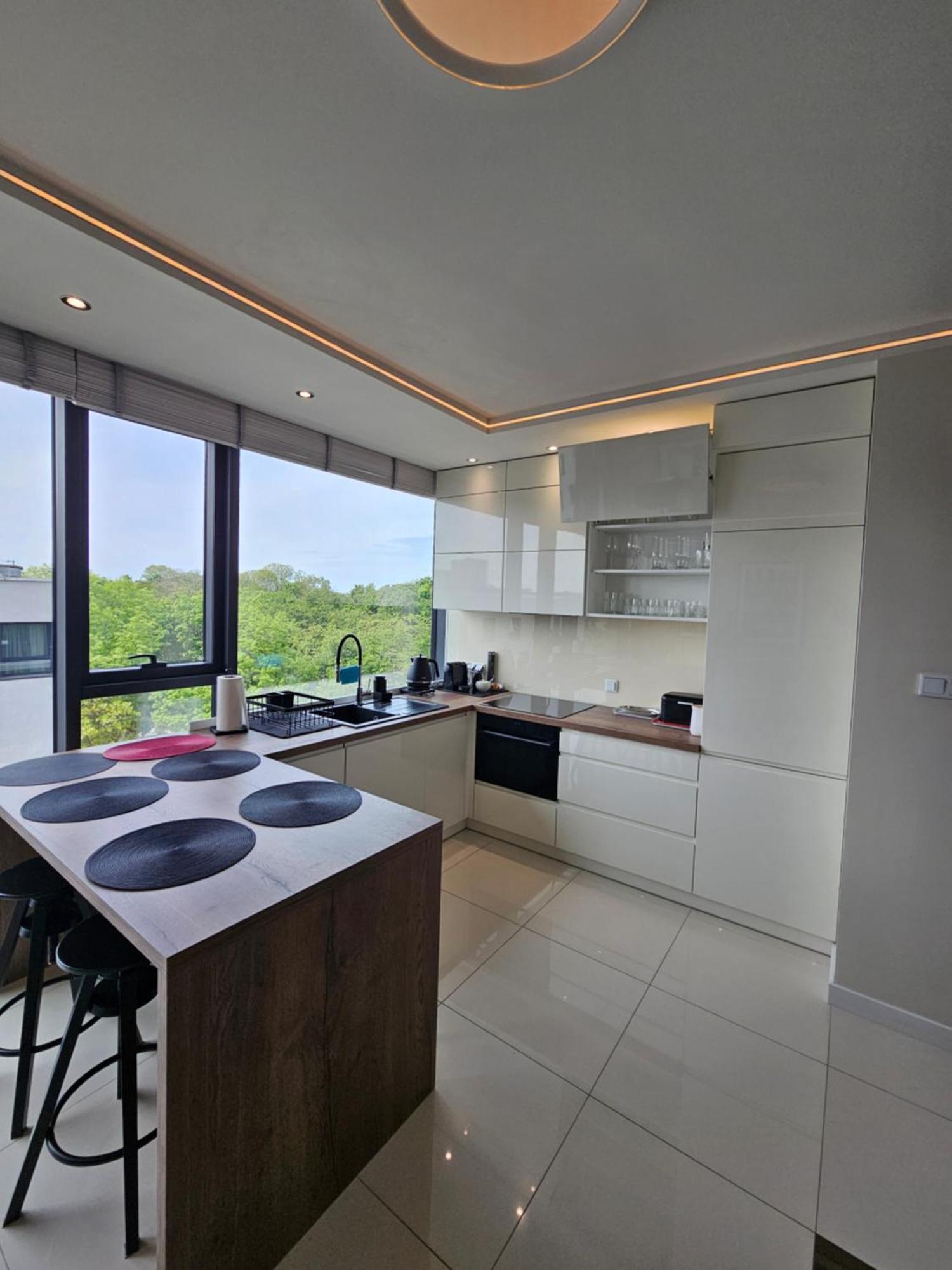 Your Apartment Unia Art Residence Люблин Екстериор снимка