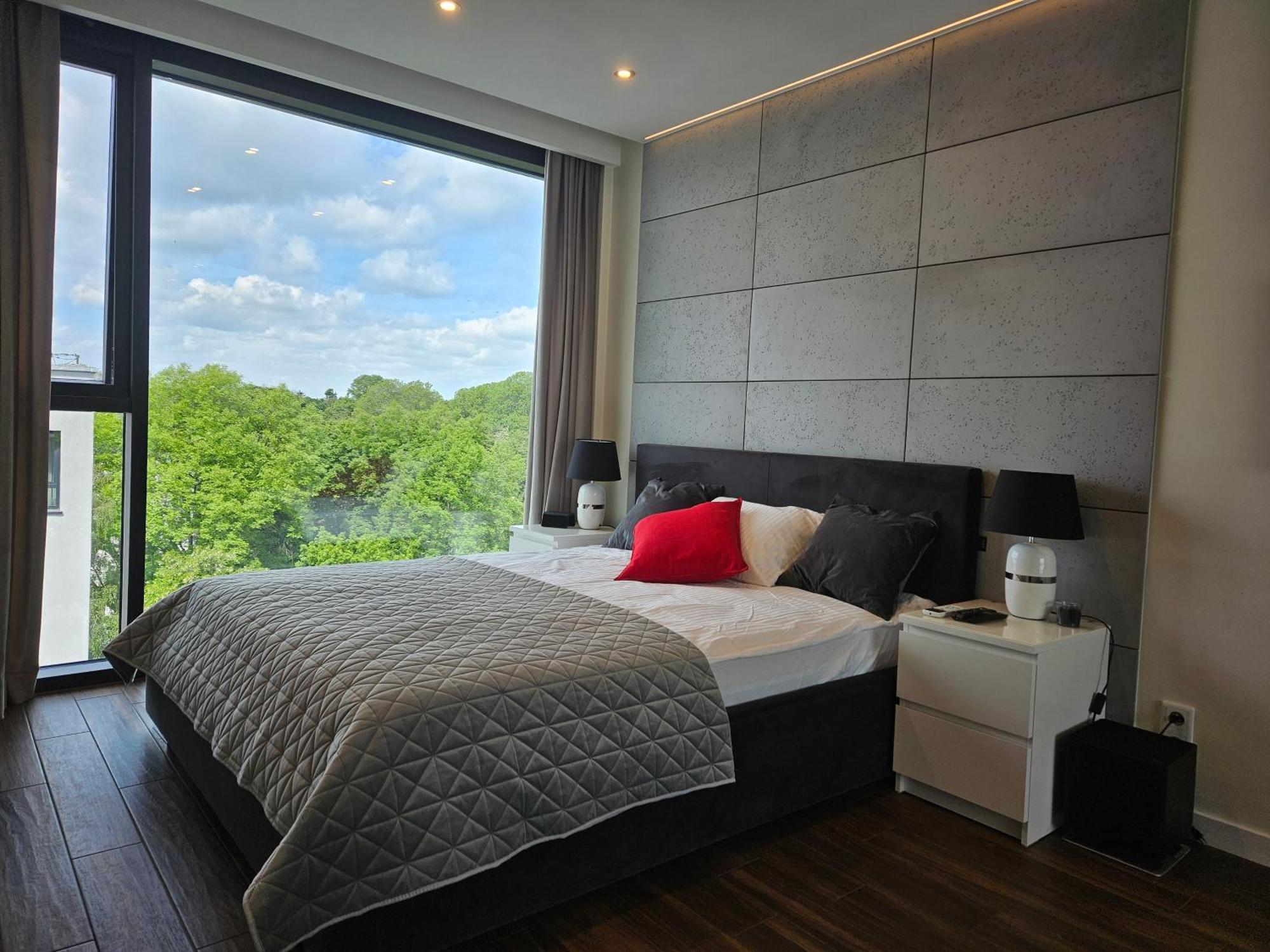 Your Apartment Unia Art Residence Люблин Екстериор снимка