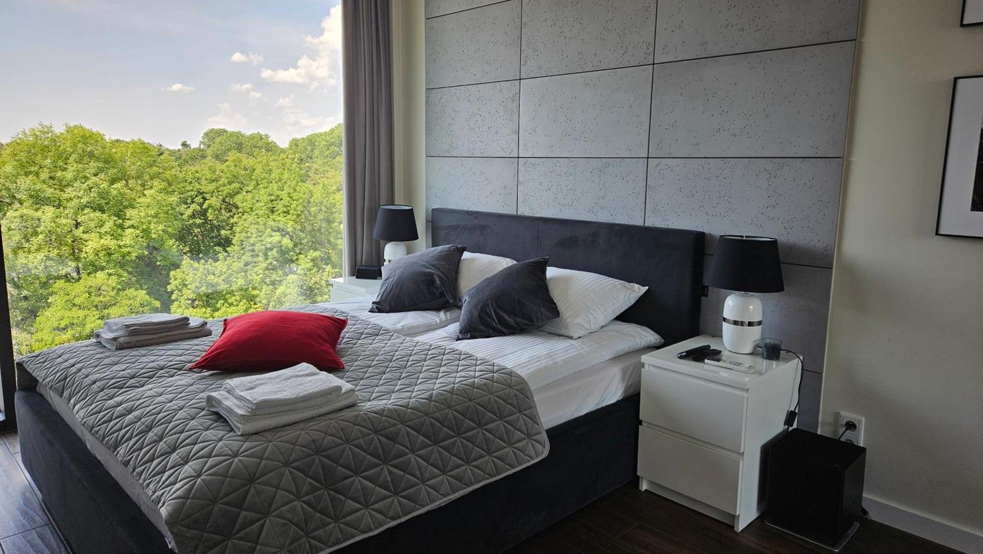 Your Apartment Unia Art Residence Люблин Екстериор снимка