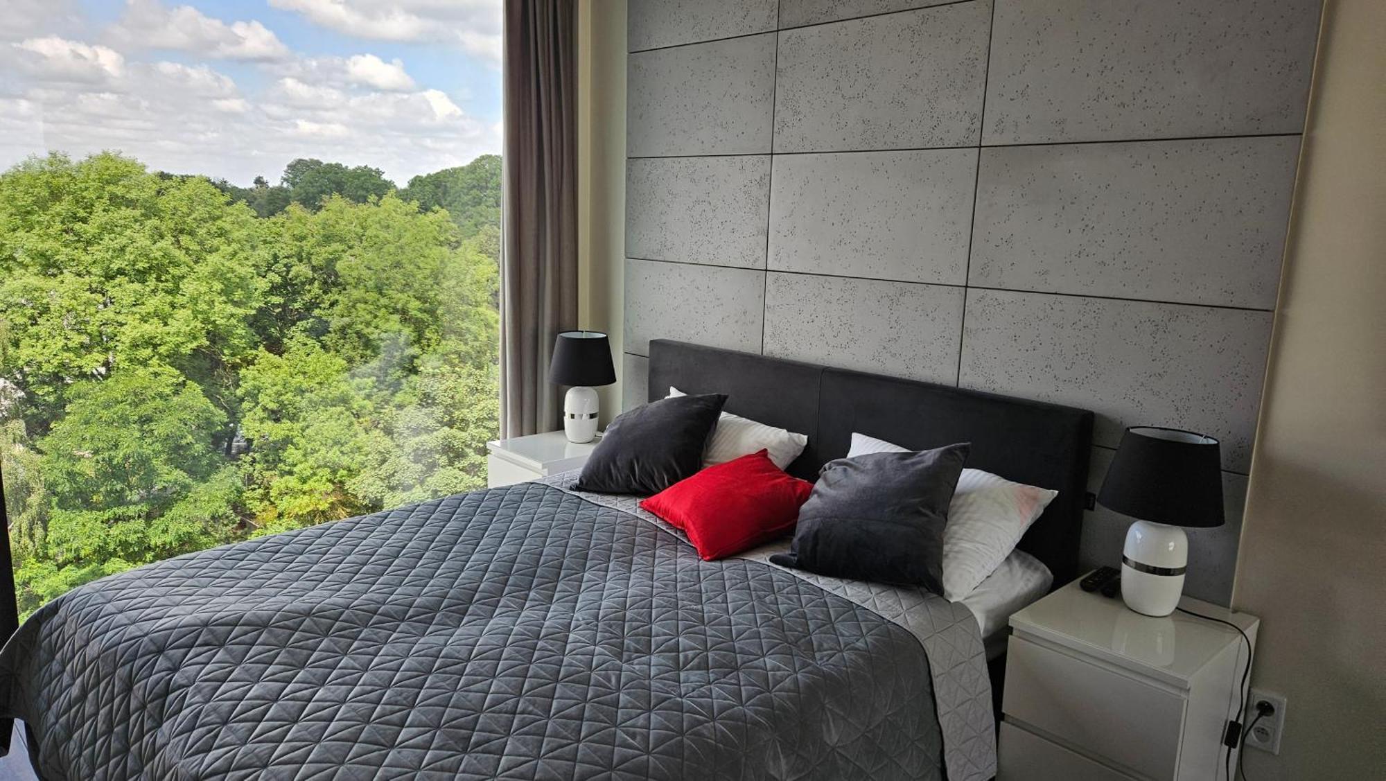 Your Apartment Unia Art Residence Люблин Екстериор снимка