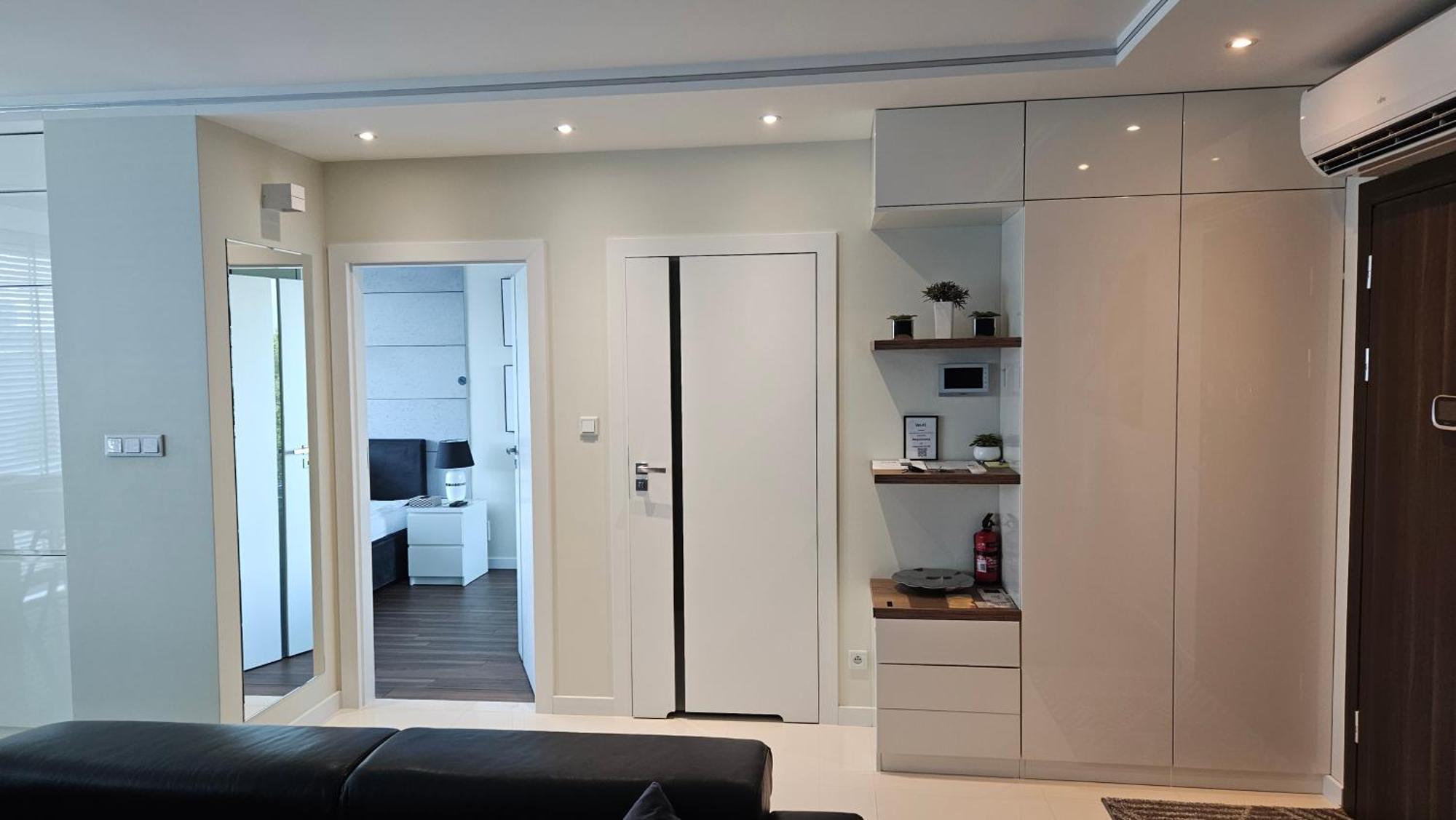 Your Apartment Unia Art Residence Люблин Екстериор снимка