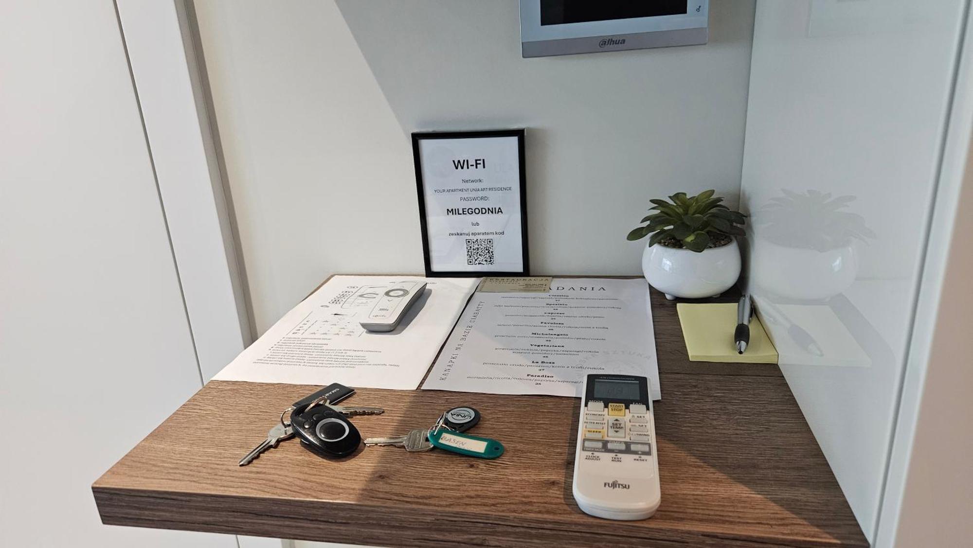 Your Apartment Unia Art Residence Люблин Екстериор снимка