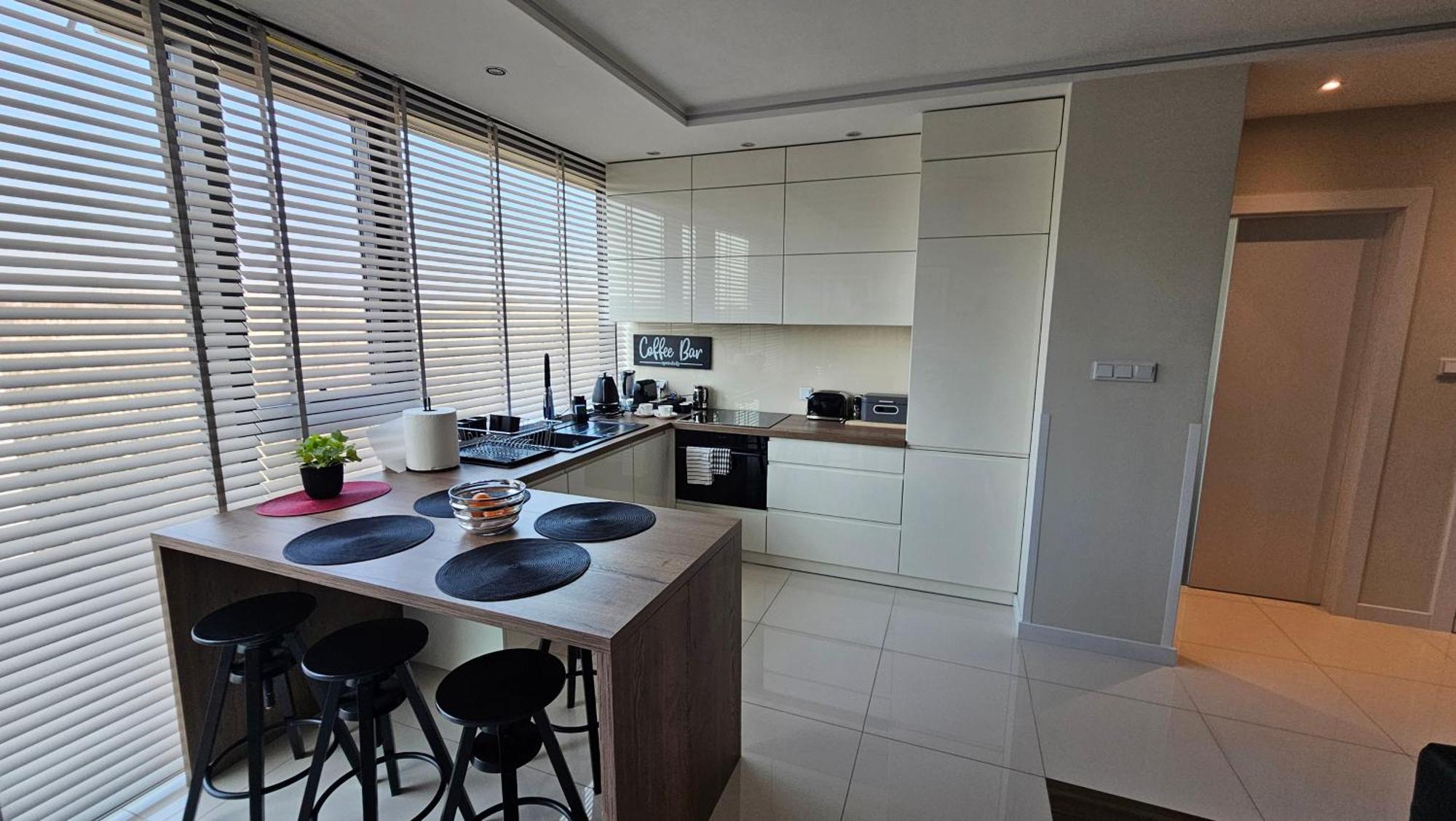 Your Apartment Unia Art Residence Люблин Екстериор снимка